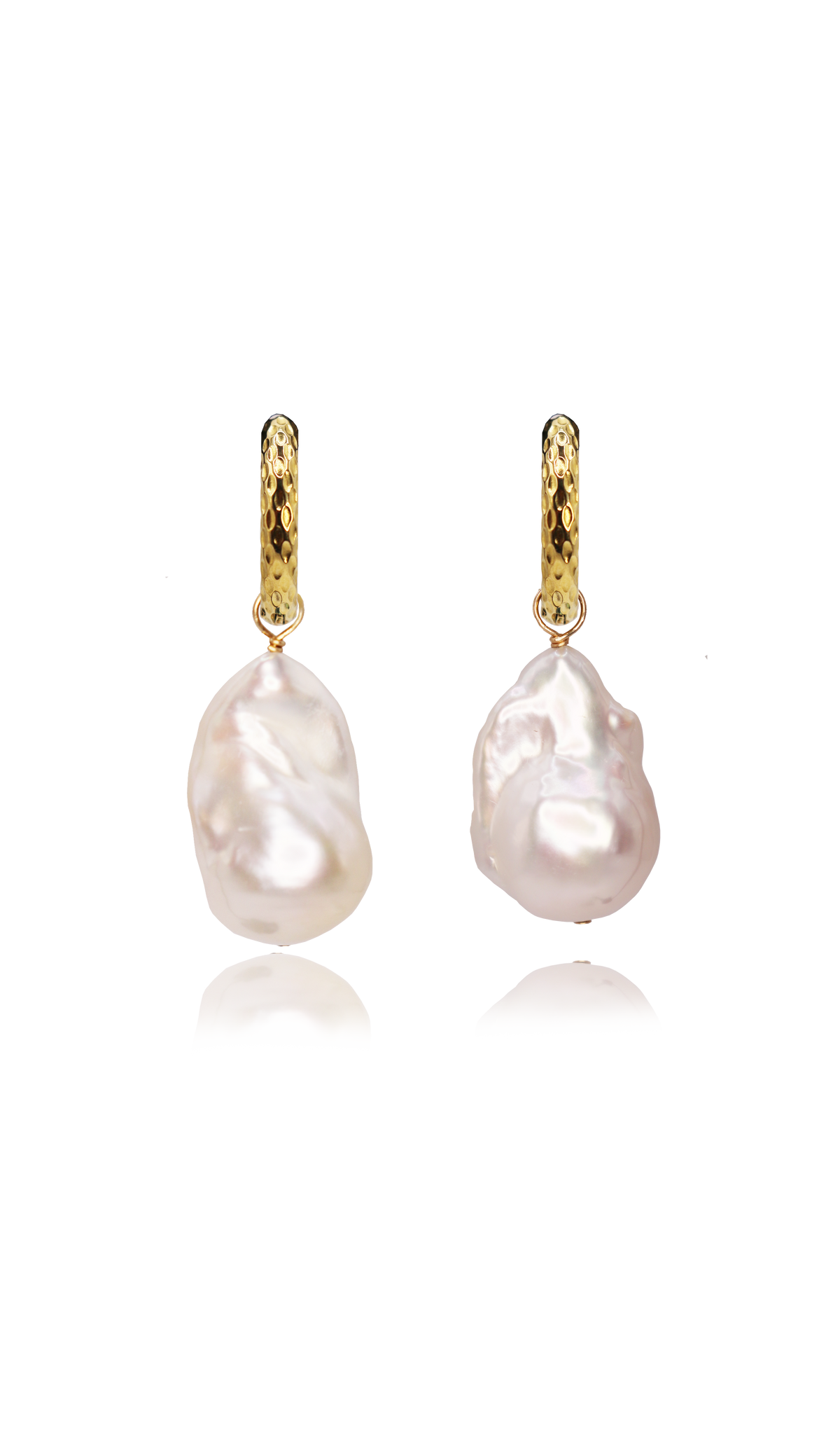 Hoop Baroque hammered hoop earrings with removable baroque pearl